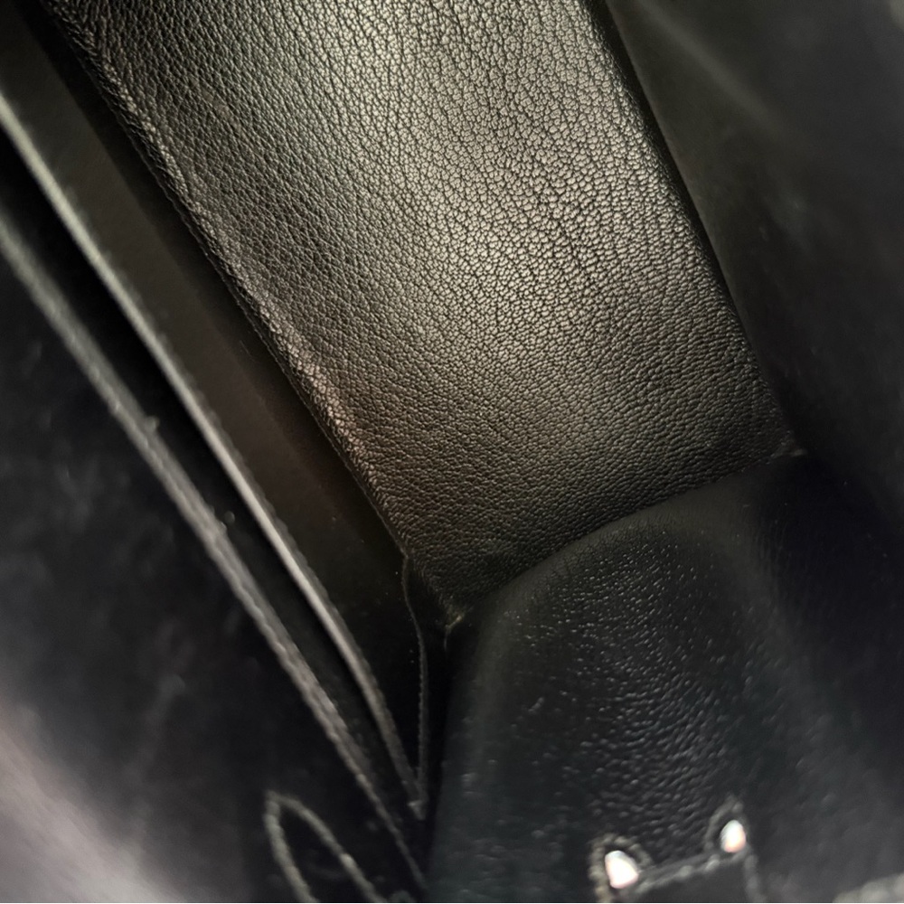 HERMÈS Black Vintage Mini Kelly Box Calfskin GHW - Picture 9 of 15